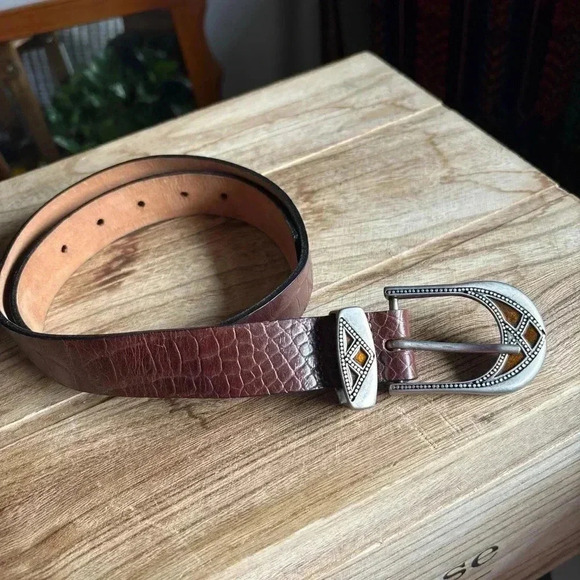 Anthropologie Streets Ahead Buckle Belt Medium - Picture 2 of 9